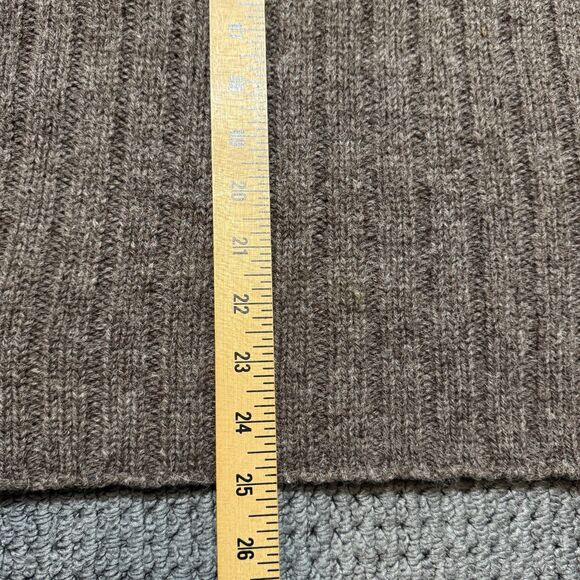 J.Crew Vintage 100% Wool Knit Sweater Women's Size Medium V-Neck Hong Kong - Picture 5 of 8